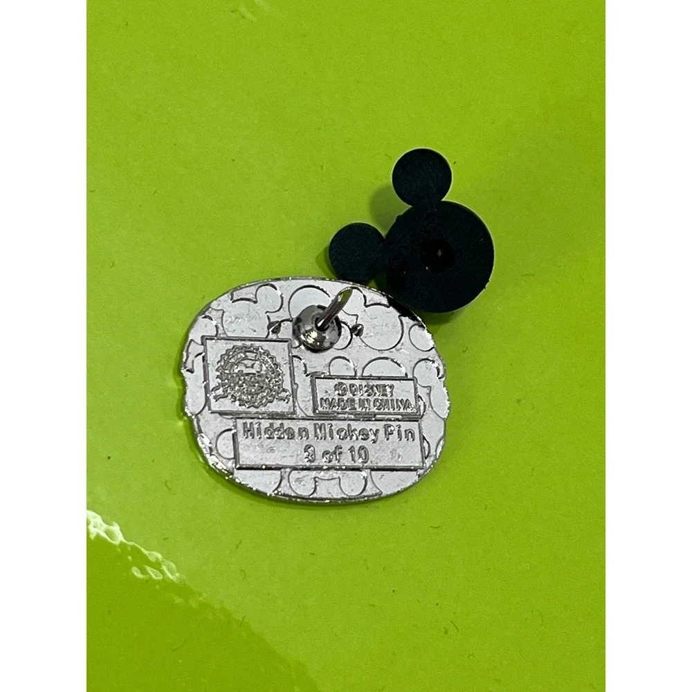 Disney Hidden Mickey Pin 9 of 10 Silver Glitter Pancake Stack Mickey Butter Pin